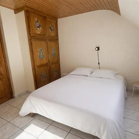 Large House With Garden And Terrace In * Lapoutroie